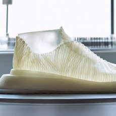 Schuh aus Bakterientextil