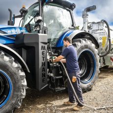 New Holland T7 Methane Power LNG