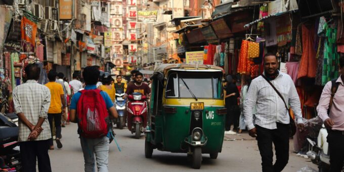 PrĂ€mien fĂŒr Elektrofahrzeuge gegen Smog in Dehli